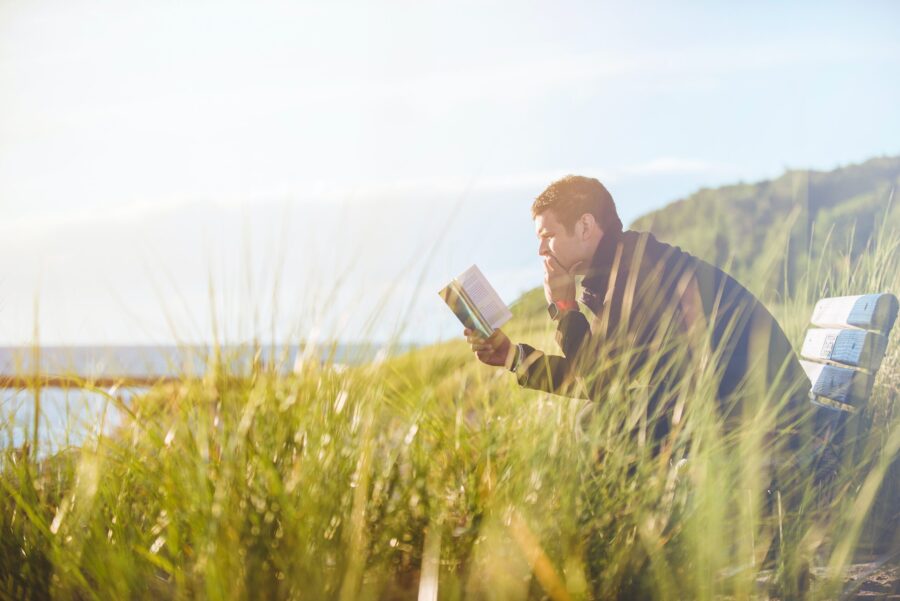 POKUŠAJTE Kako 10 minuta čitanja dnevno može smanjiti anksioznost