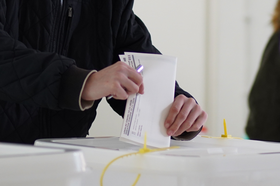 “NAJBITNIJE SPRIJEČITI MALVERZACIJE” Pečat i potpis usporiće proces glasanja, ali će biti manje krađe