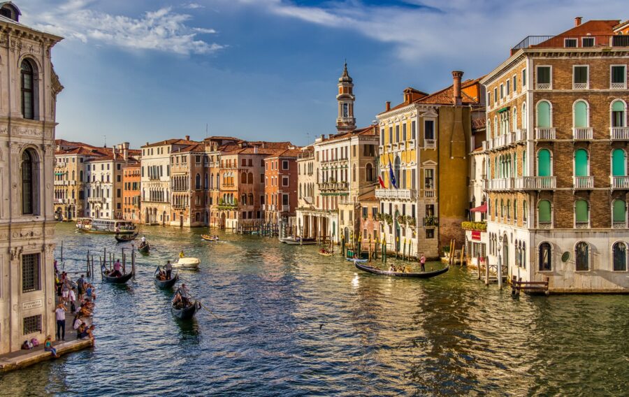 MJERA IMA EFEKTA U Veneciji prvog dana naplaćeno 15.700 ulaznica