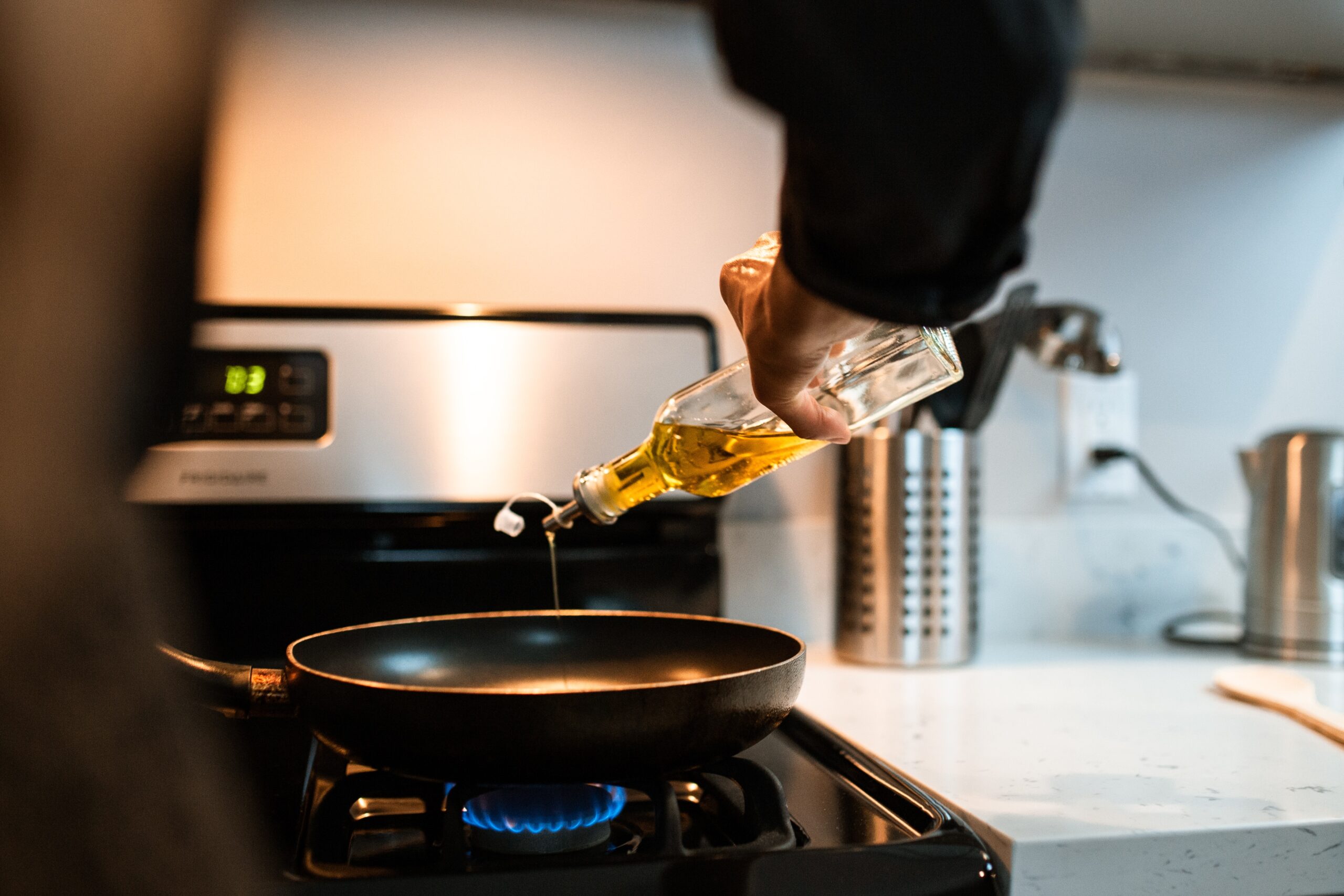 DOBAR TRIK Kako da prepoznate da li je maslinovo ulje kvalitetno i čisto