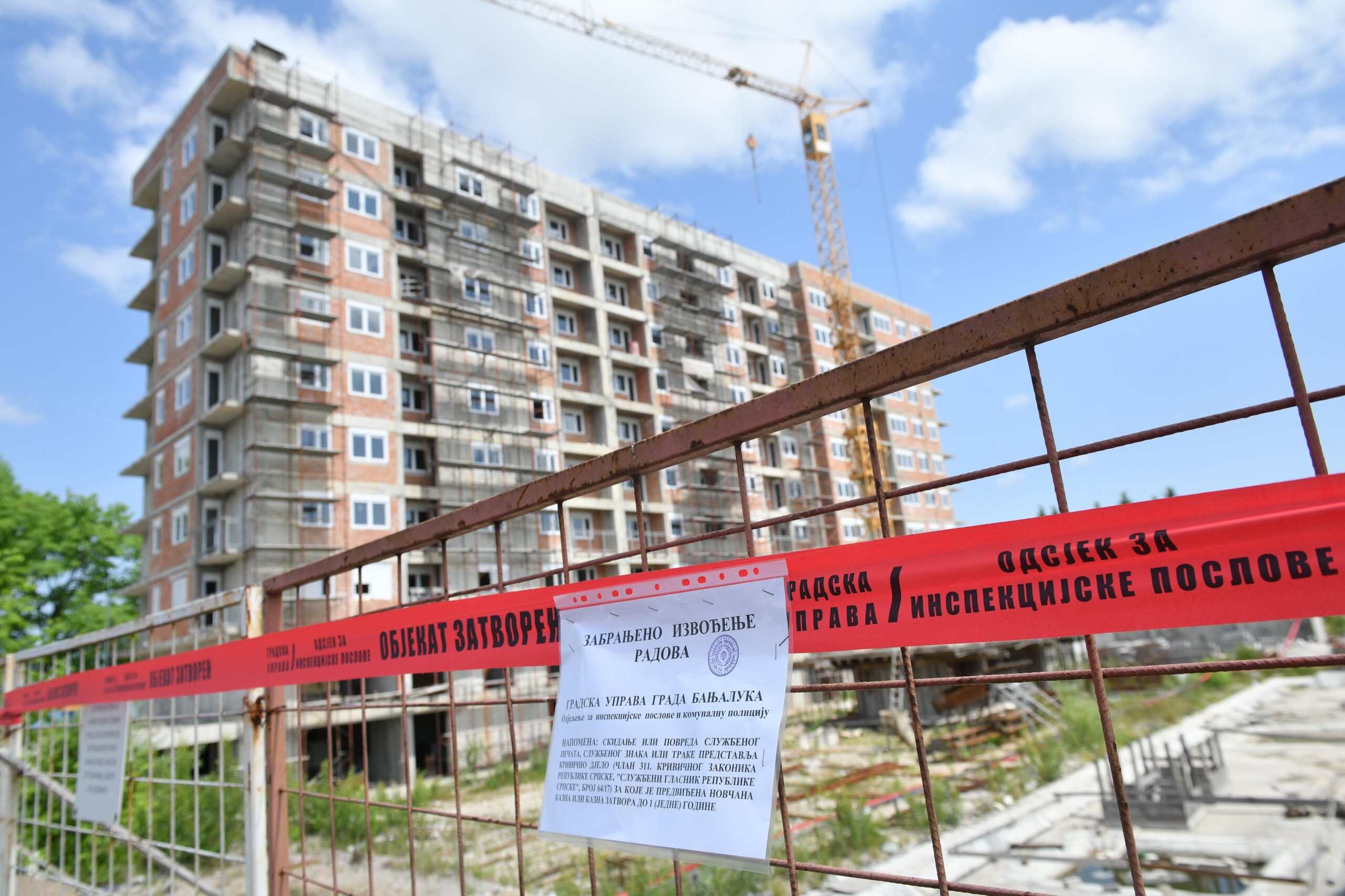 “ČEKAMO MILOST DOTIČNOG” Davidović priznao da zgrada nema građevinsku dozvolu