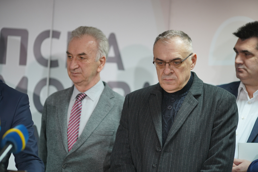 Šarović potvrdio ostavku i prenio ovlaštenja na Milana Miličevića