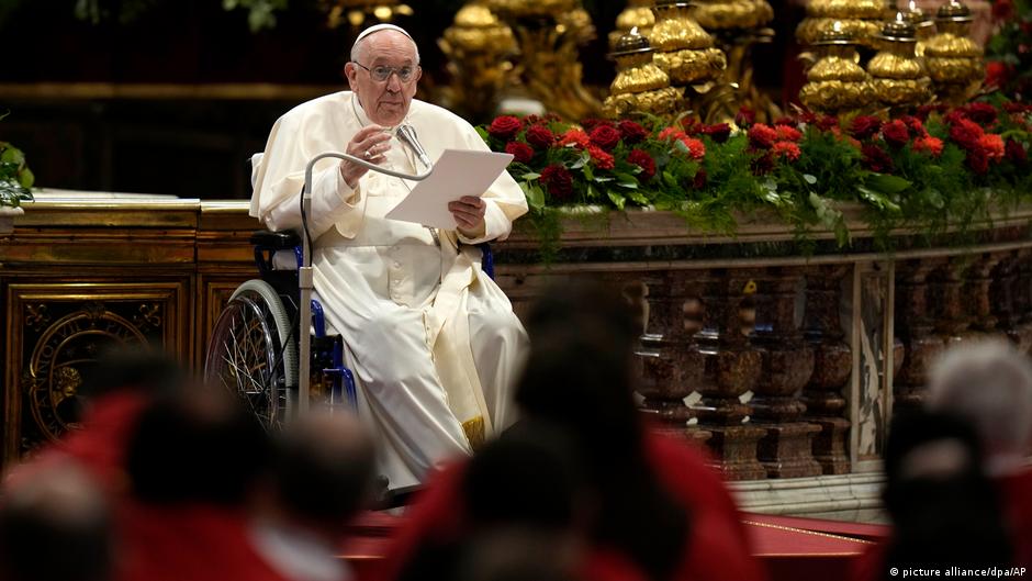 Papa Franjo podnosi ostavku?