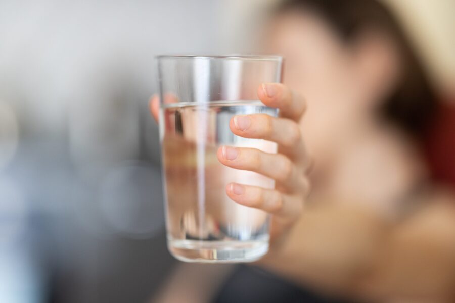 Šta se dešava u tijelu kada ujutru prvo popijete vodu?