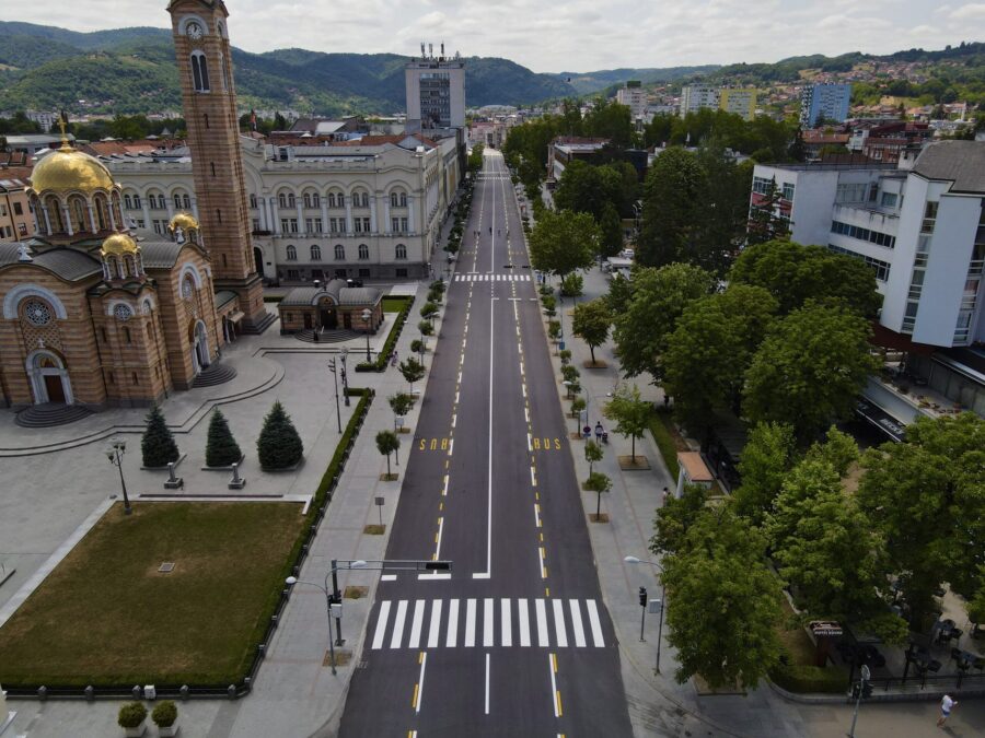 ZAVRŠENO PRIJE ROKA Glavna ulica nakon decenija konačno obnovljena (FOTO)