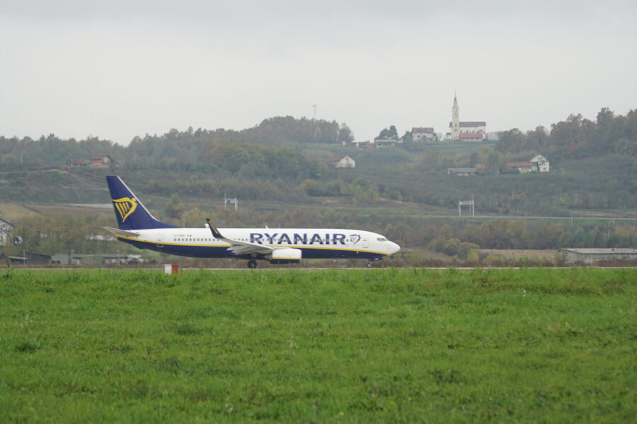 Avio-operater “Ryanair” najavio poskupljenje karata