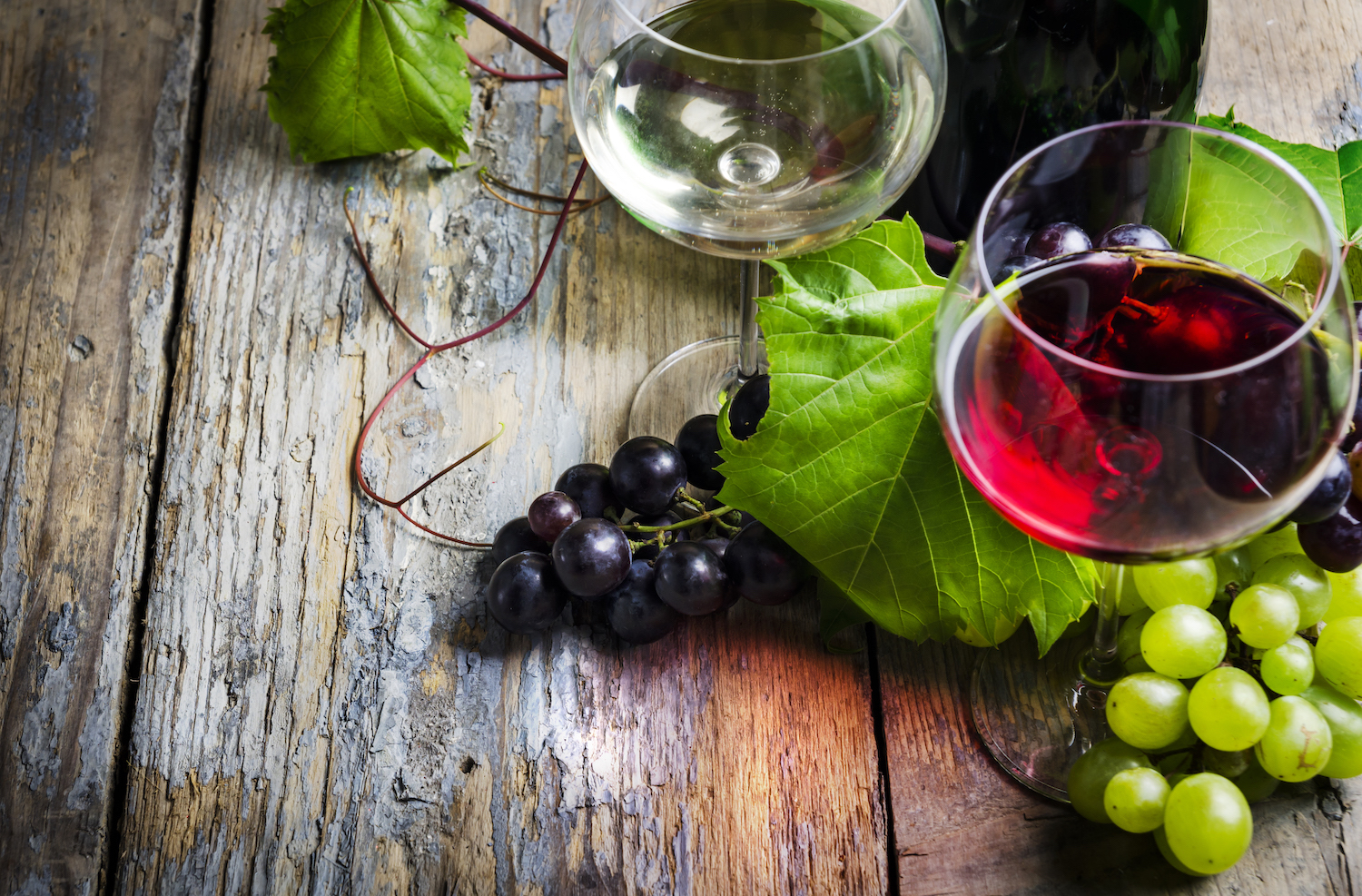 RIJEŠENA DILEMA Da li je zdravije bijelo ili crveno vino?