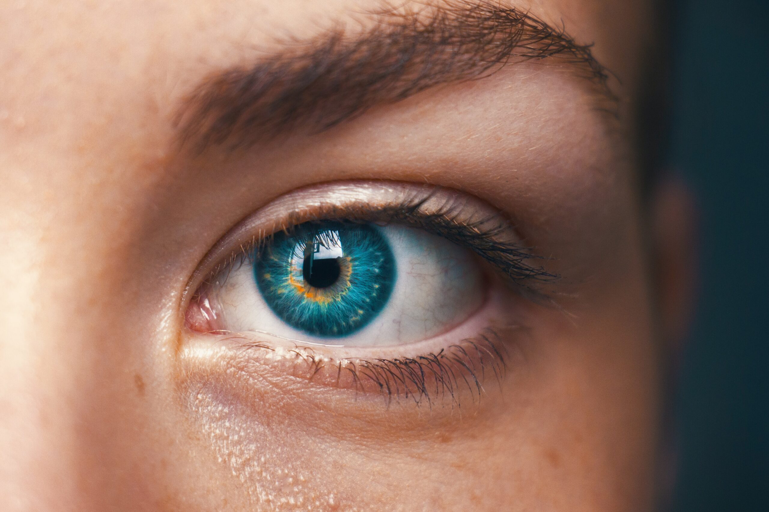 APLIKACIJE ZA UPOZNAVANJE Ove boje očiju smatraju se najatraktivnijim