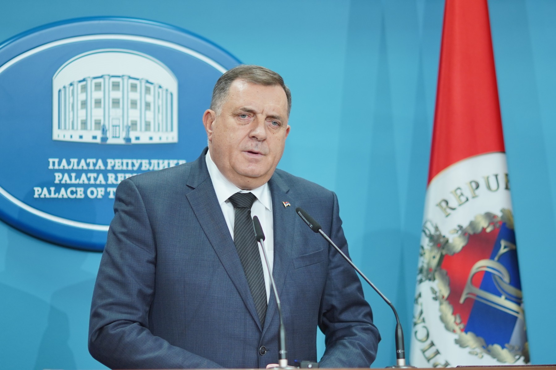 Dodik čestitao građanima Srpske donošenje prvog Ustava