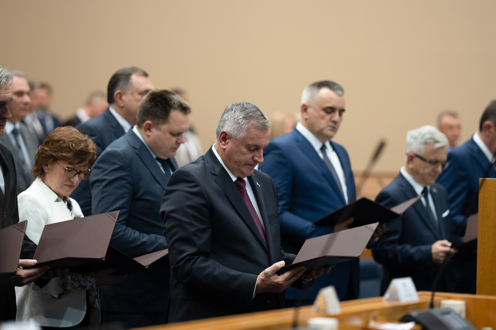 BORBA ZA FOTELJE Kada će Vlada Srpske dobiti nove ministre?