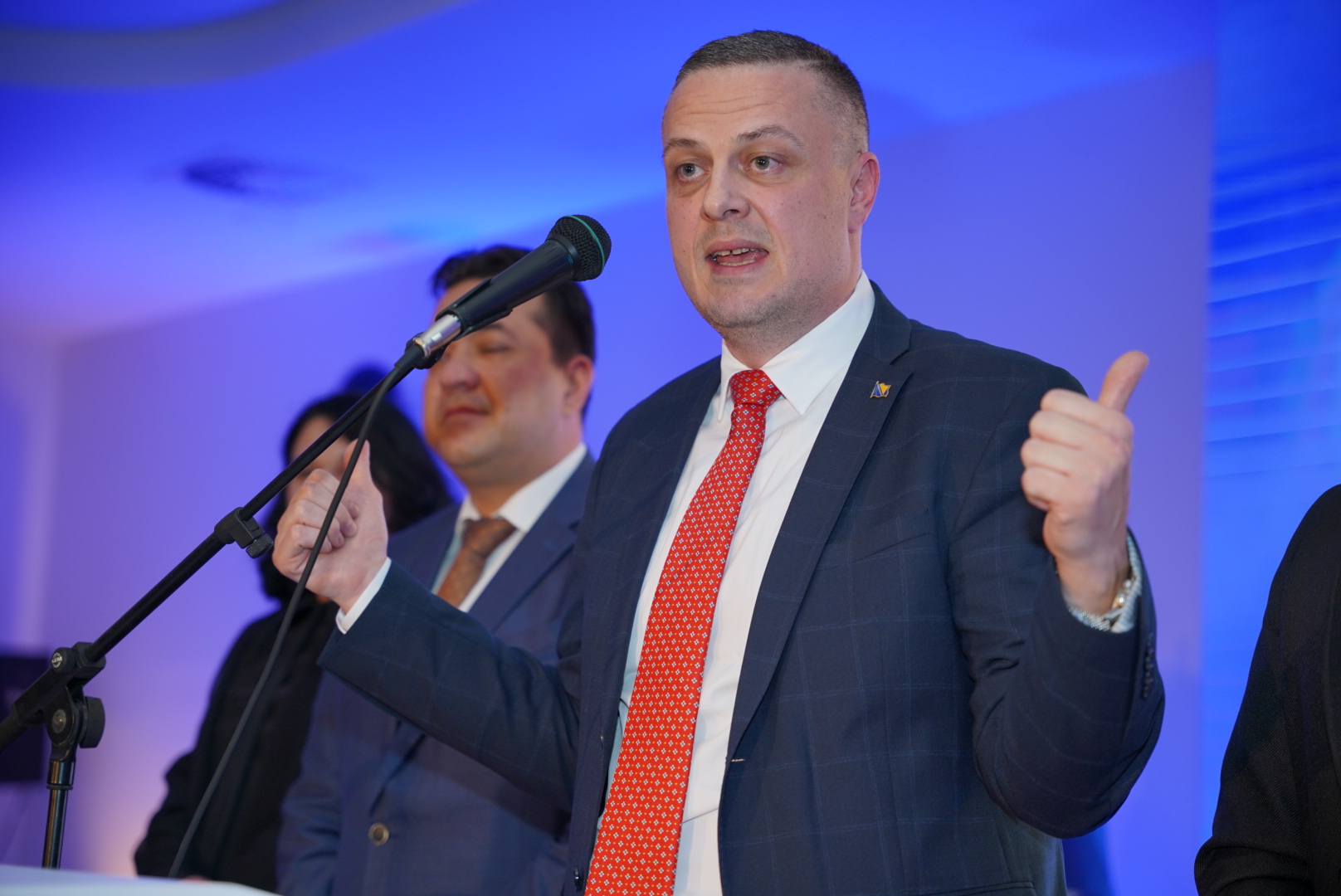 Vojin Mijatović pozvao poslanike SDP-a da glasaju za opoziciju u Srpskoj