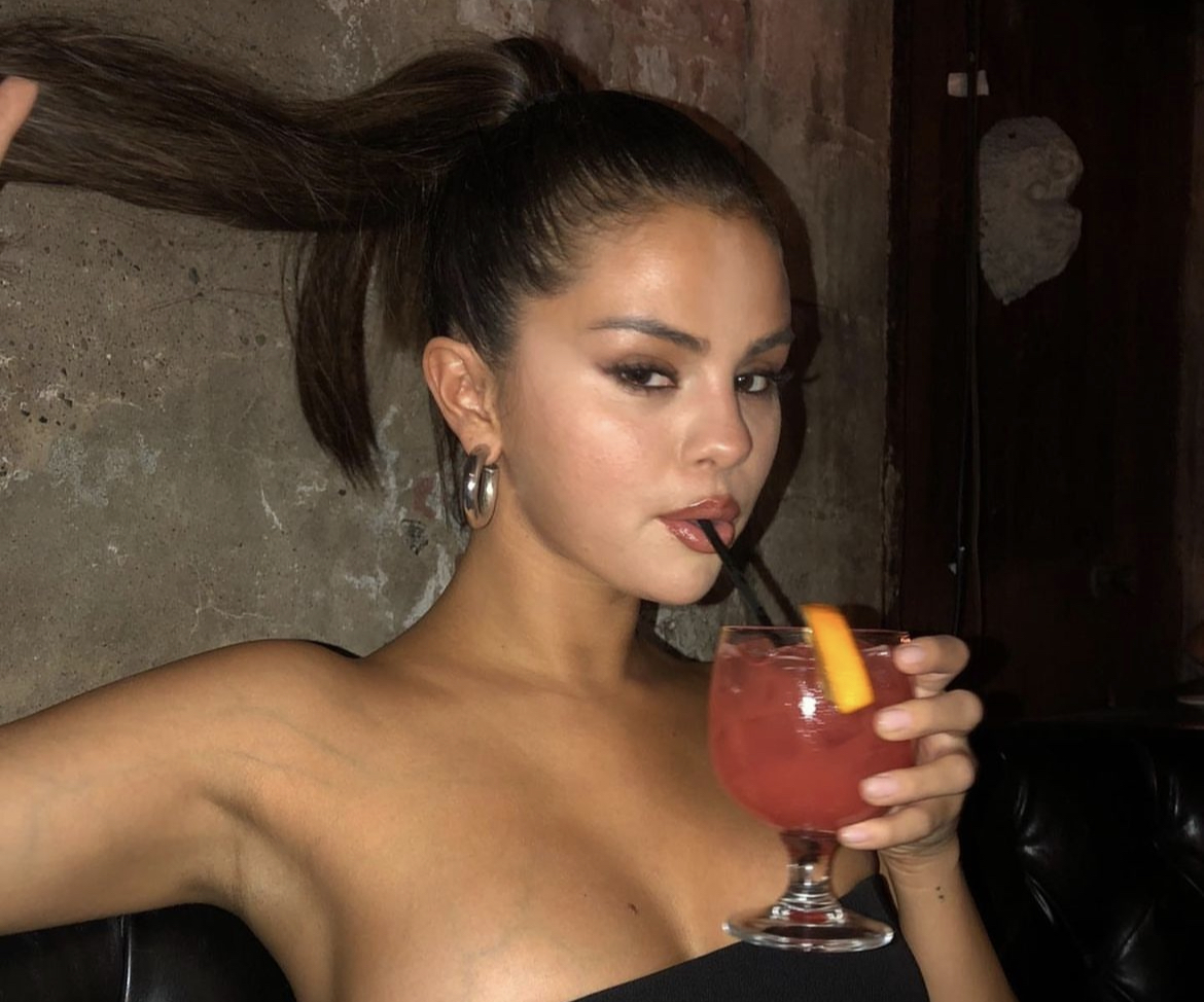 Selena Gomez prva žena na Instagramu koja ima preko 400 miliona pratilaca