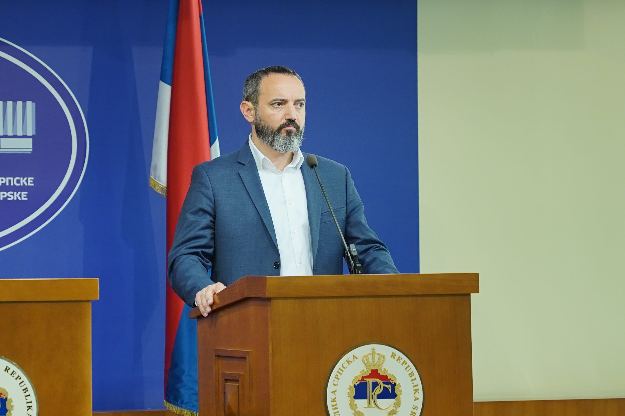Vukelić: Cilj zakona je ugušiti preostalu slobodnu riječ, poslanici su saučesnici u tome (VIDEO)