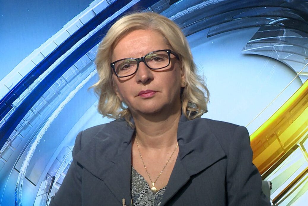 Mira Pekić: Ovo ludilo, “disciplinovanje” novinara silom, mora hitno da prestane!