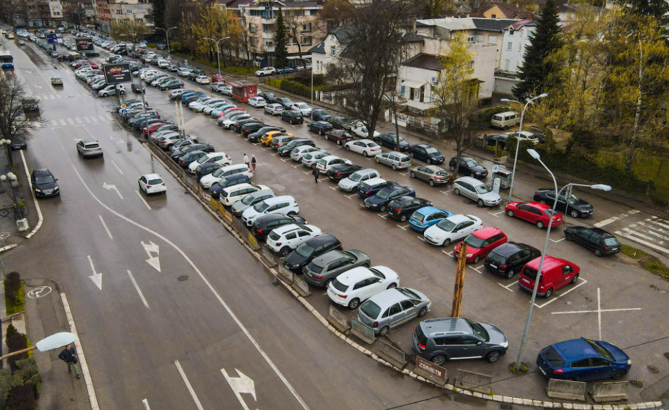 “DVA PARKOMATA” Poznato koliko će koštati parking kod stare autobuske stanice u Banjaluci