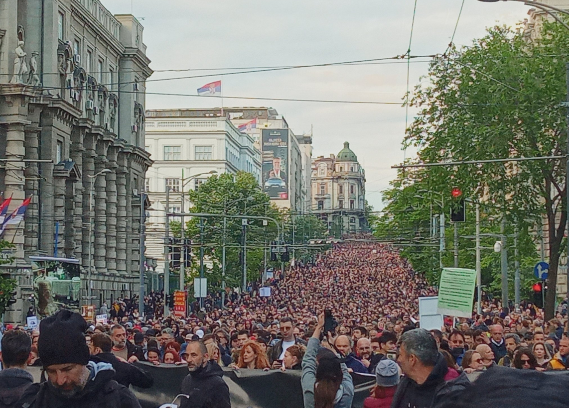 “SRBIJA PROTIV NASILJA” U Beogradu novi protest zbog nasilja u zemlji, nepregledne kolone ljudi na ulici