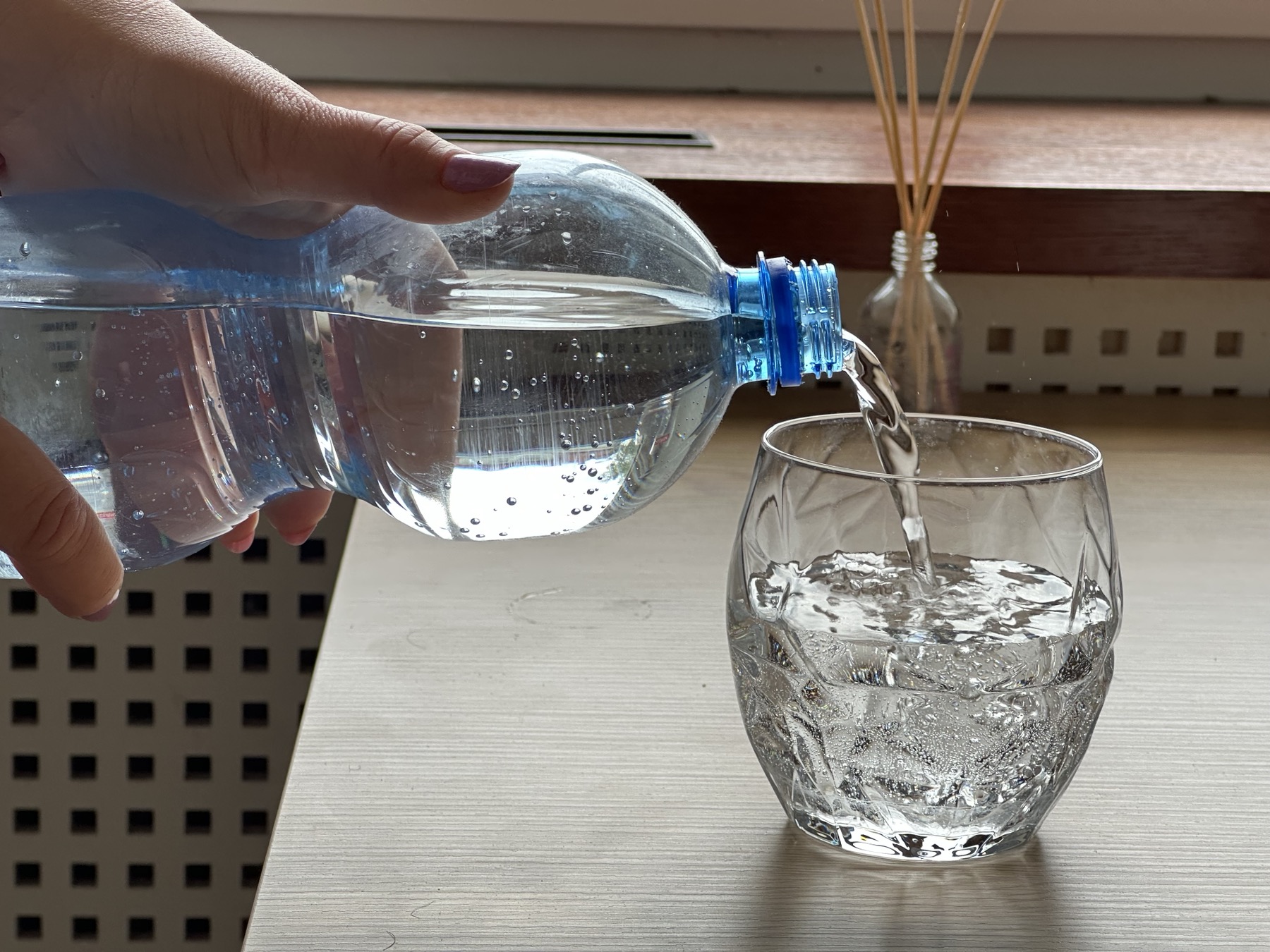 Doktori riješili dilemu: Može li voda ubrzati metabolizam?