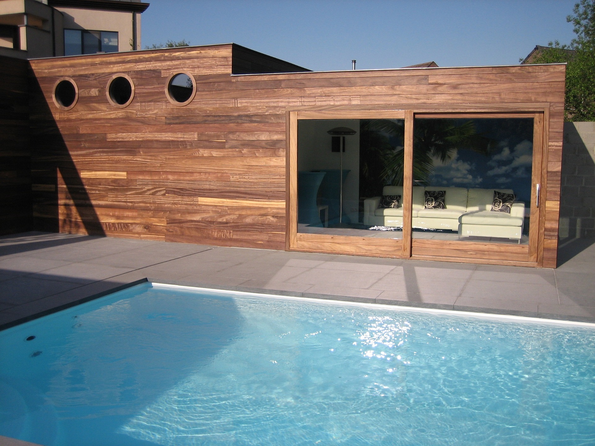 DOLAZE NAM TOPLI DANI Smjestite bazen u dvorište ili na balkon