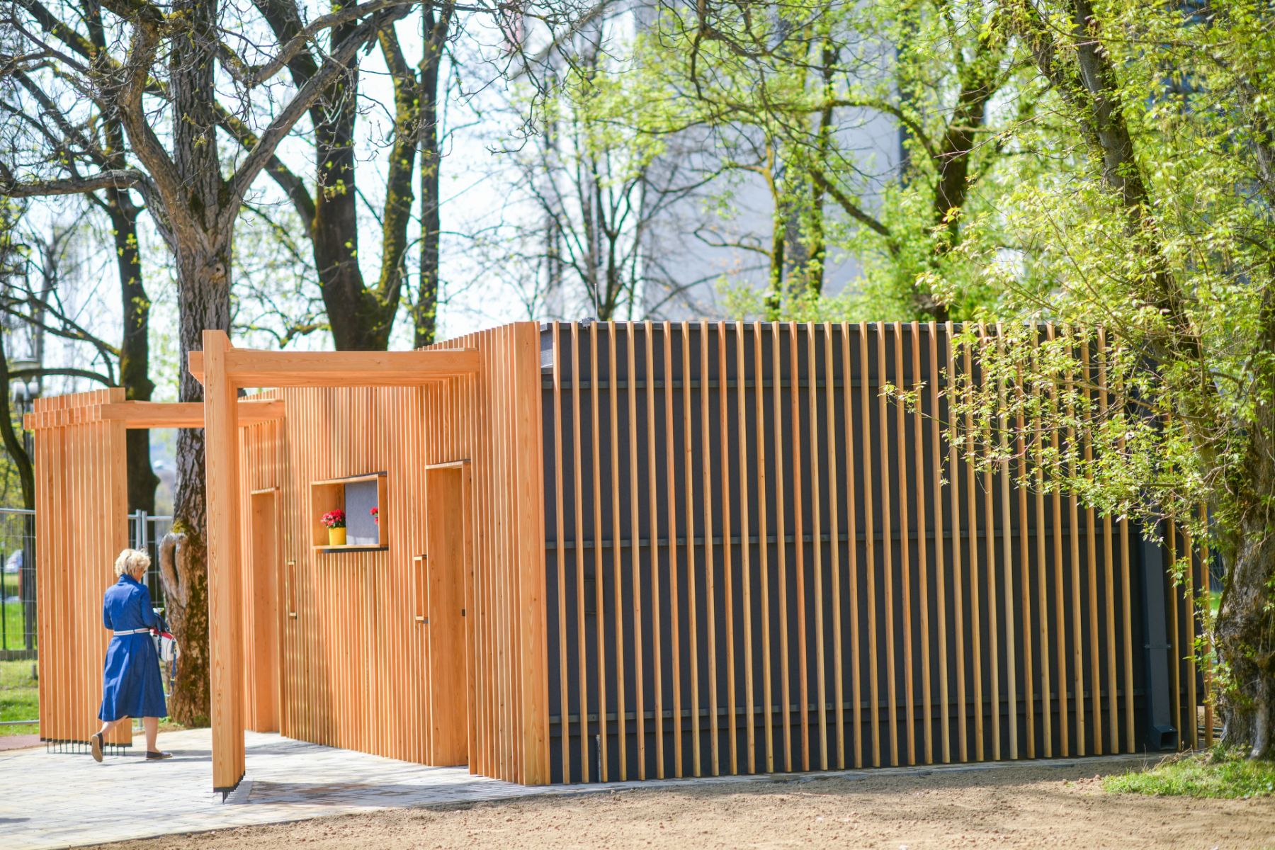 Napušteni objekat u Parku „Mladen Stojanović“ pretvoren u moderno uređen javni toalet