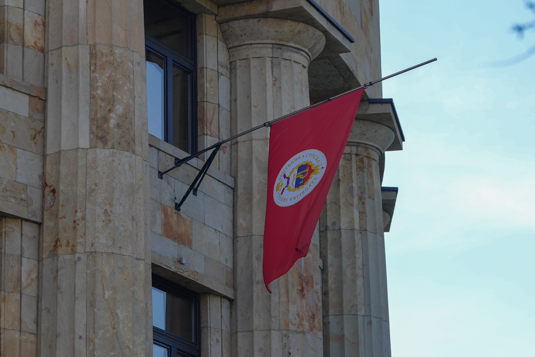 Zastave spuštene na pola koplja: Dan žalosti zbog ubistava u Gradačcu