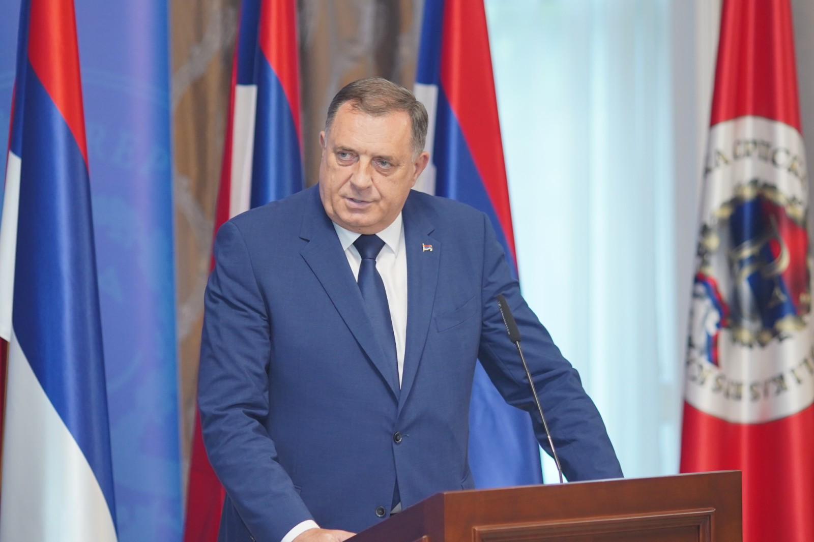 PIK: Pozivamo Dodika da odmah prestane sa politikom nesaradnje sa Šmitom