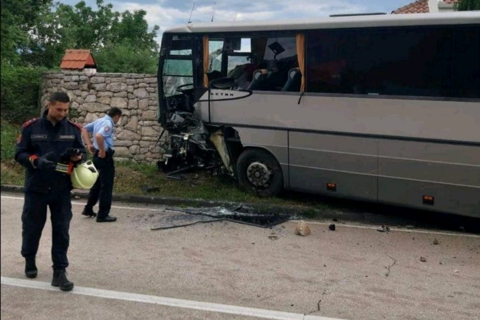 Među povrijeđenima u Trebinju je i majka Anje Ljubojević, autobus prevozio zaposlene u OŠ Georgi Stojkov Rakovski