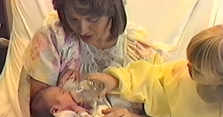 “PRAVO ČUDO DA SMO PREŽIVJELI” Kako su majke 80-ih i 90-ih odgajale djecu (VIDEO)