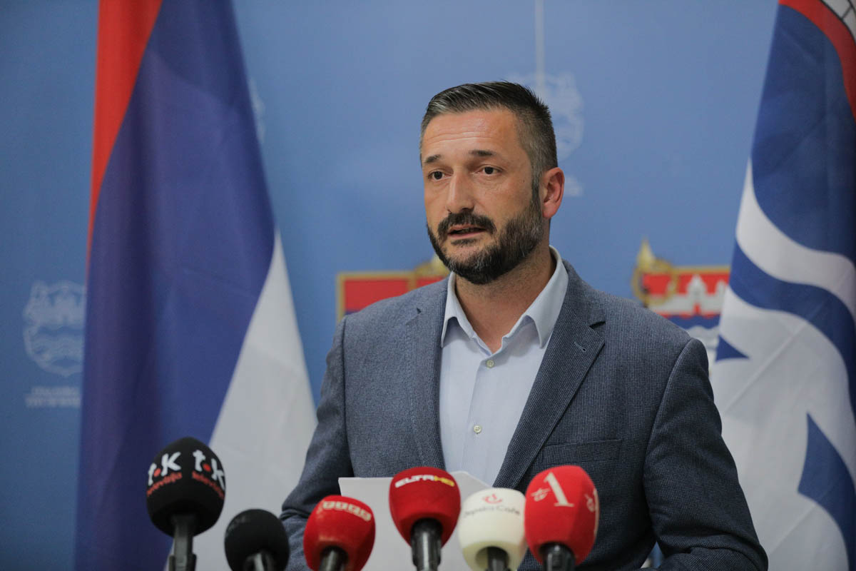 Ninković opet optužio Stanivukovića, od rebalansa i dalje ništa