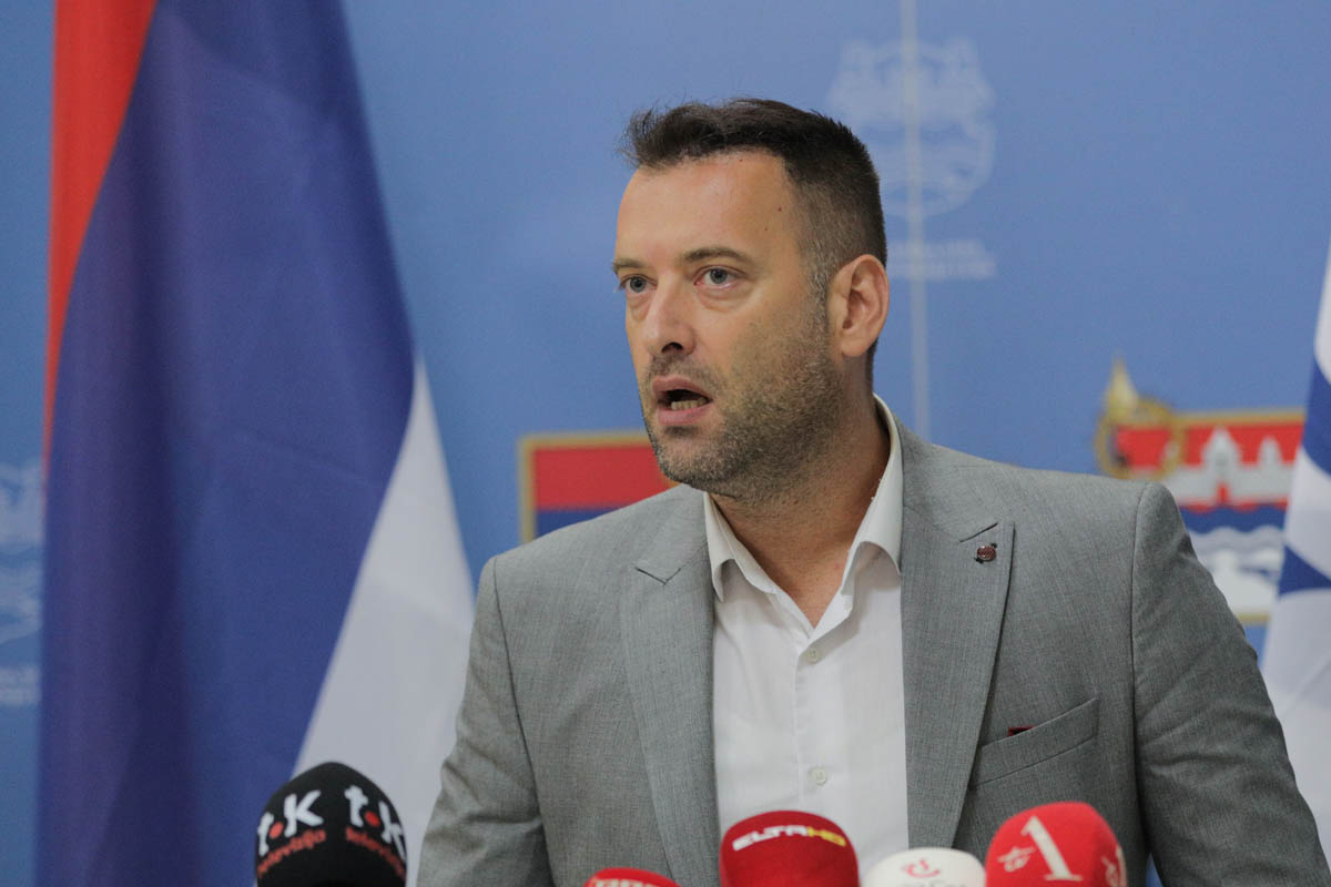 Grmuša: Zatražiću od kolega iz opozicije Srpske da oni pokrenu smjenu Zukana Heleza