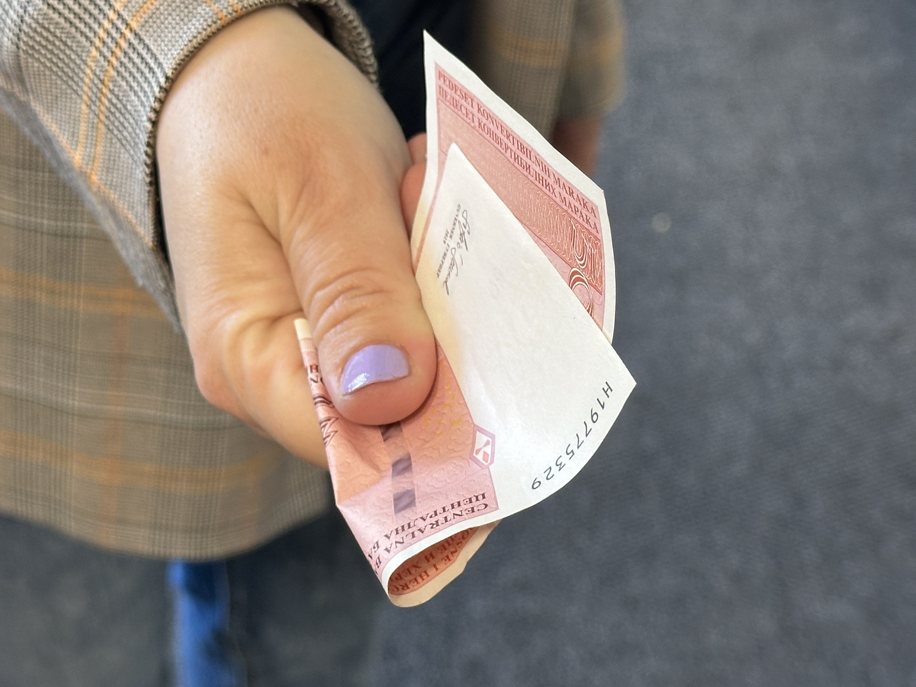 Najviša primanja u oblasti finansija: Prosječna plata u Srpskoj 1.290 KM
