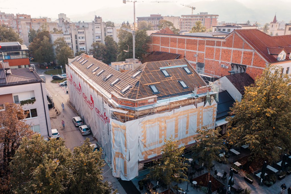 “POSTAĆE CENTAR OKUPLJANJA” Pogledajte kako napreduje obnova kuće Milanović (FOTO)