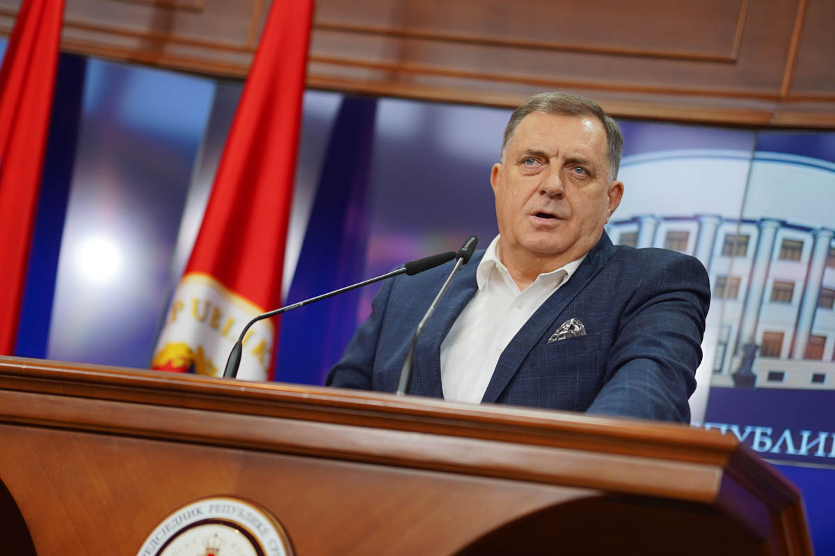“Rezolucija o Srebrenici ruši mogućnost da se živi u BiH” Dodik najavio miting u Banjaluci