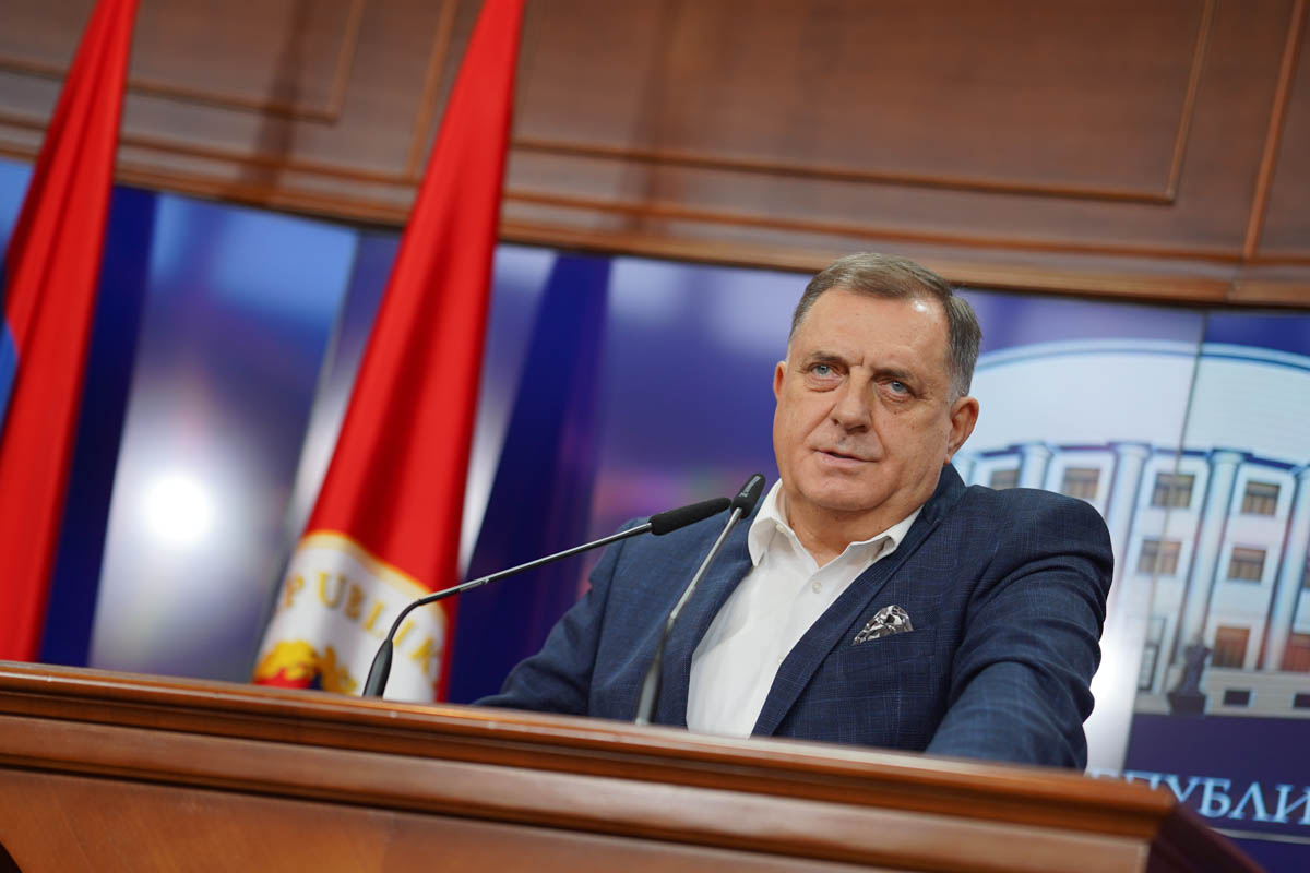 Dodik: Srpska spremna za dan “D” o kojem Šmit priča