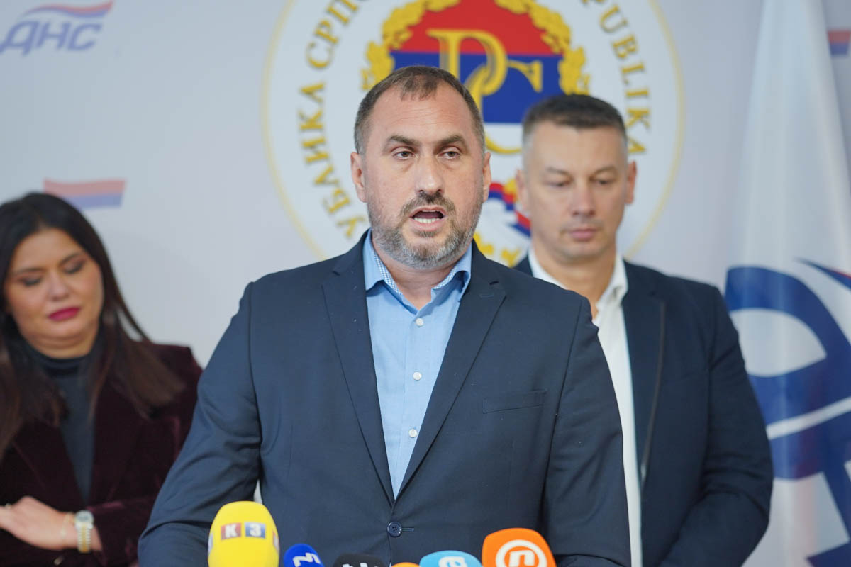 Petković podržao skup “Srpska te zove”: Mi nismo genocidan narod