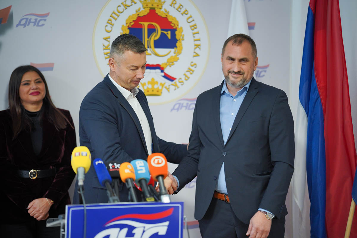 Aleksandar Petković postao član DNS-a (VIDEO)