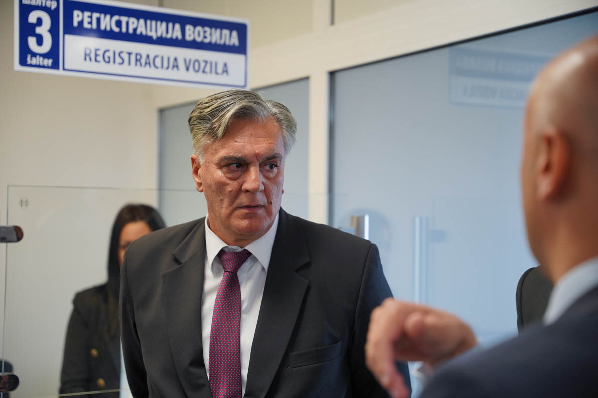 Ministar policije bez novih informacija o odbjeglom pedofilu iz Osnovnog suda Banjaluka (VIDEO)