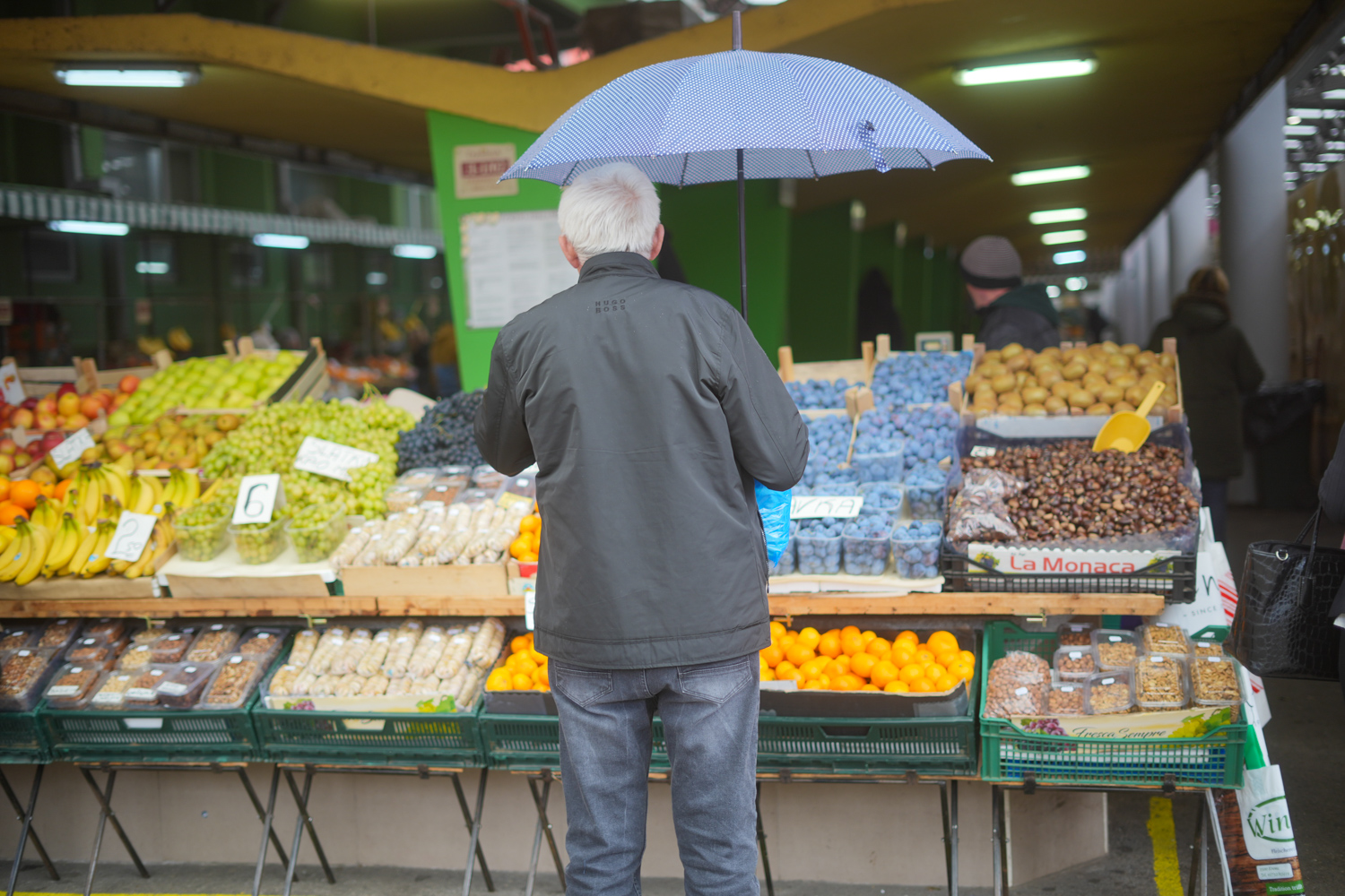 “POTROŠIM KOLIKO IMAM” Kako se građani Srpske bore sa poskupljenjem hrane? (FOTO)