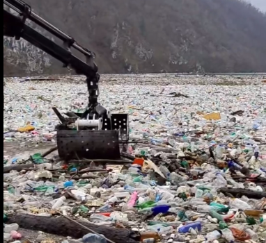 EKOLOŠKA KATASTROFA: Hiljade tona smeća u Drinskom jezeru