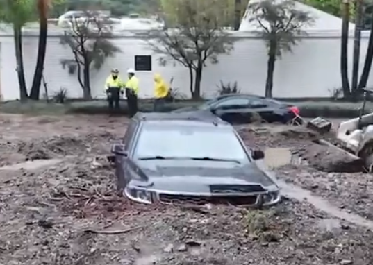 Bjesni oluja u Kaliforniji: Dramatične akcije spasilačkih službi (VIDEO)