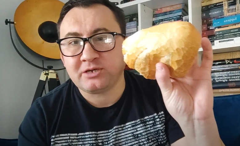 Banjalučki komičar: Hljeb naš najskuplji daj nam danas (VIDEO)