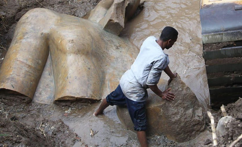 VELIKO OTKRIĆE Arheolozi iskopali dio velike statue Ramzesa Drugog (FOTO)
