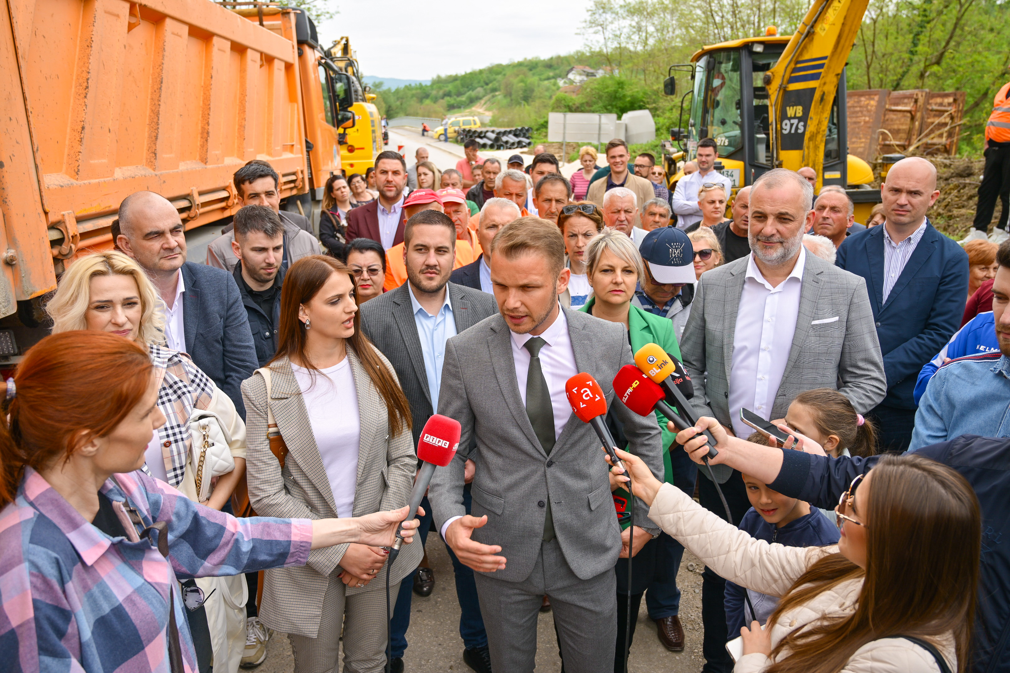 Stanivuković obišao radove na nastavku izgradnje ulice koja povezuje Petrićevac i Motike (VIDEO)