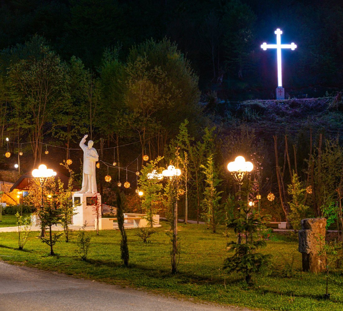 “Posjetite našu prelijepu svetinju” Stanivuković obišao manastir Gomionica (FOTO)